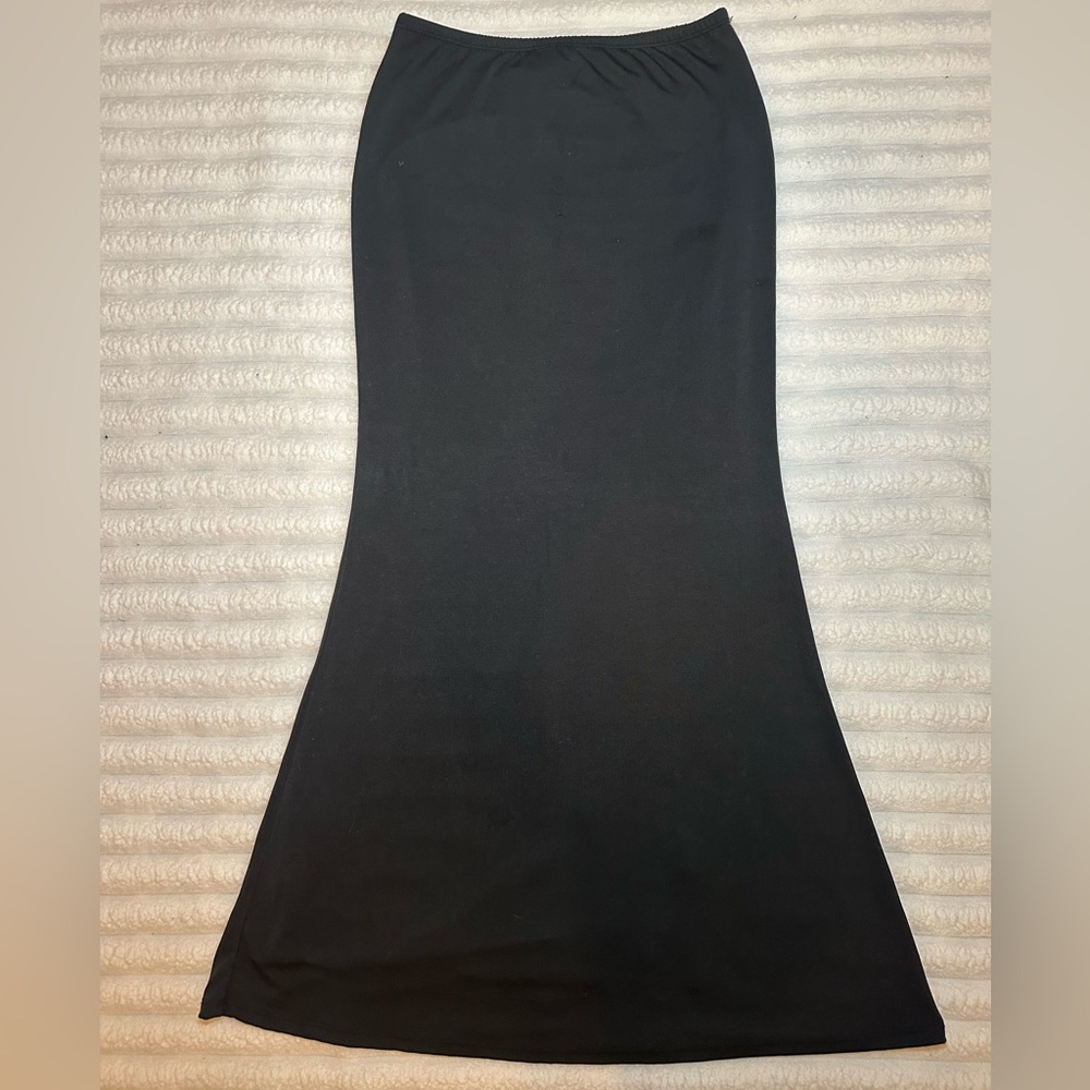 Forever 21 Classic Black A-Line Skirt